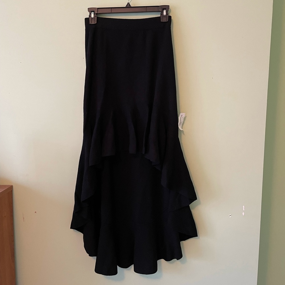 Women’s black high-low skirt